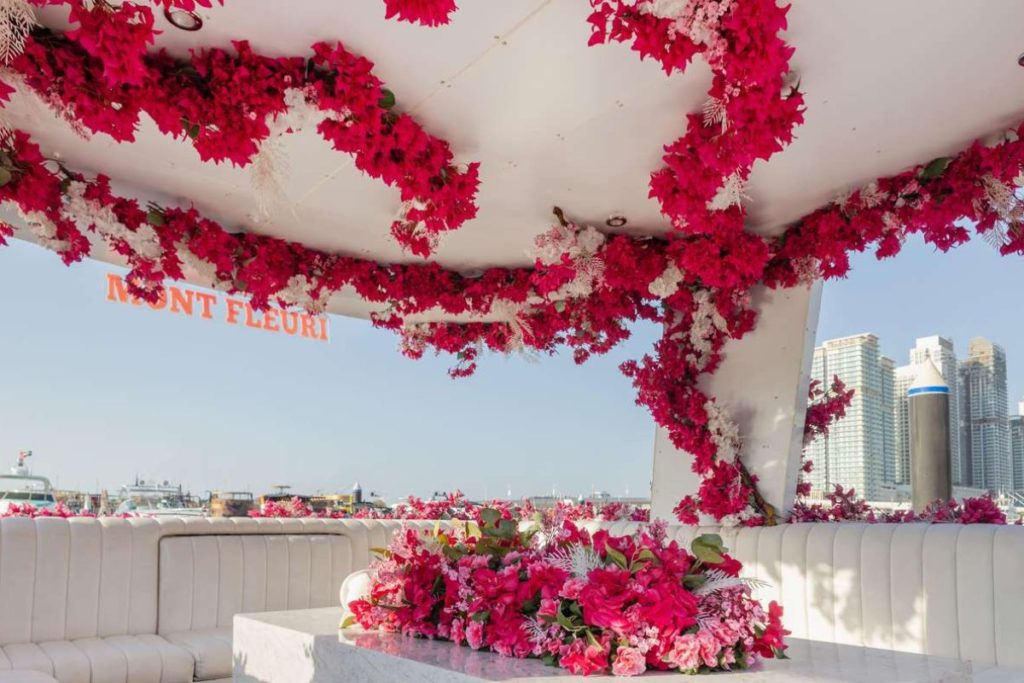 Visite en yacht privé fleuri avec brunch