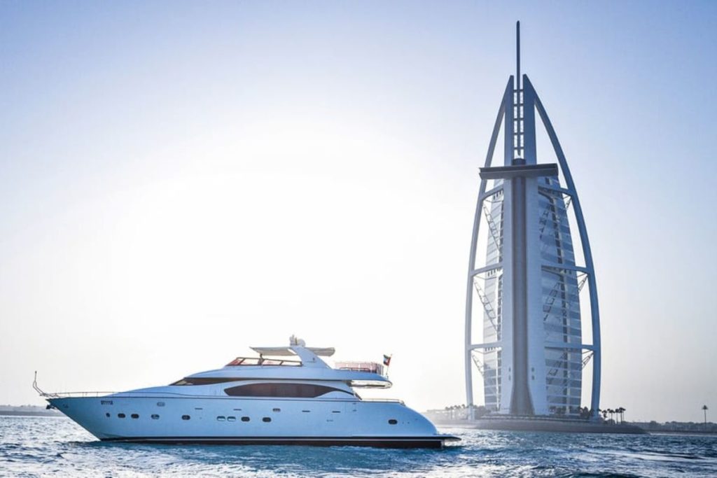 Croisière en yacht à partir de Dubai Marina