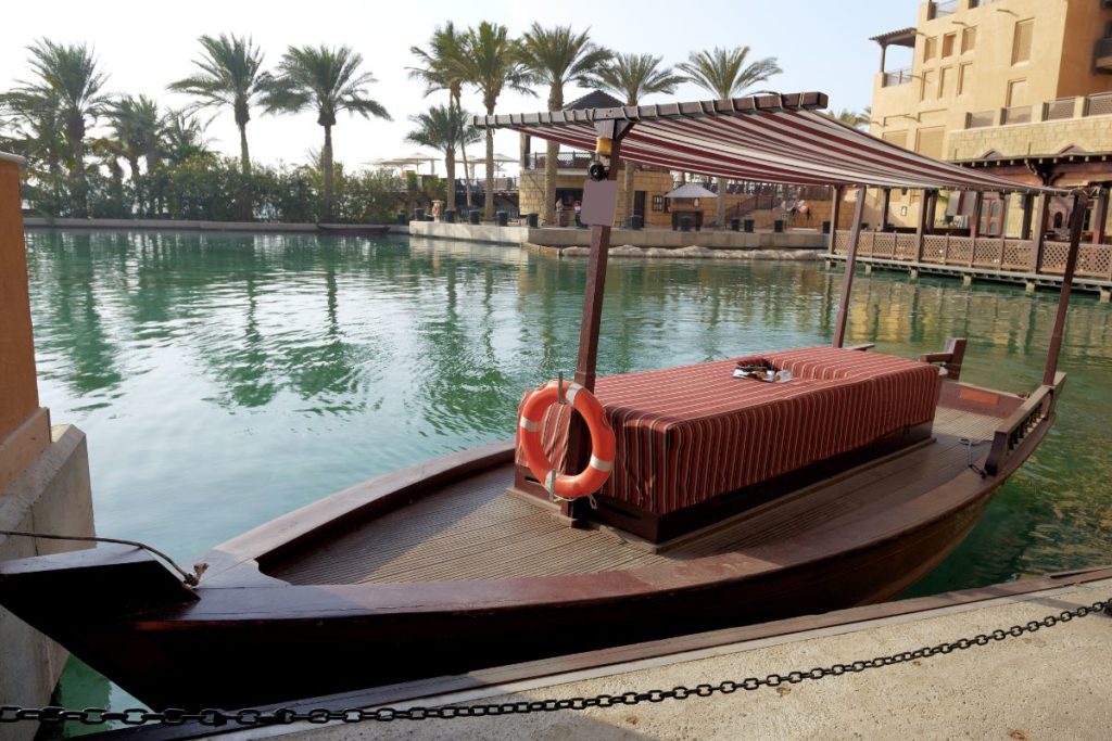 Bur Dubaï : découverte des souks et tours à vent 114 abra Souk Madinat Jumeirah